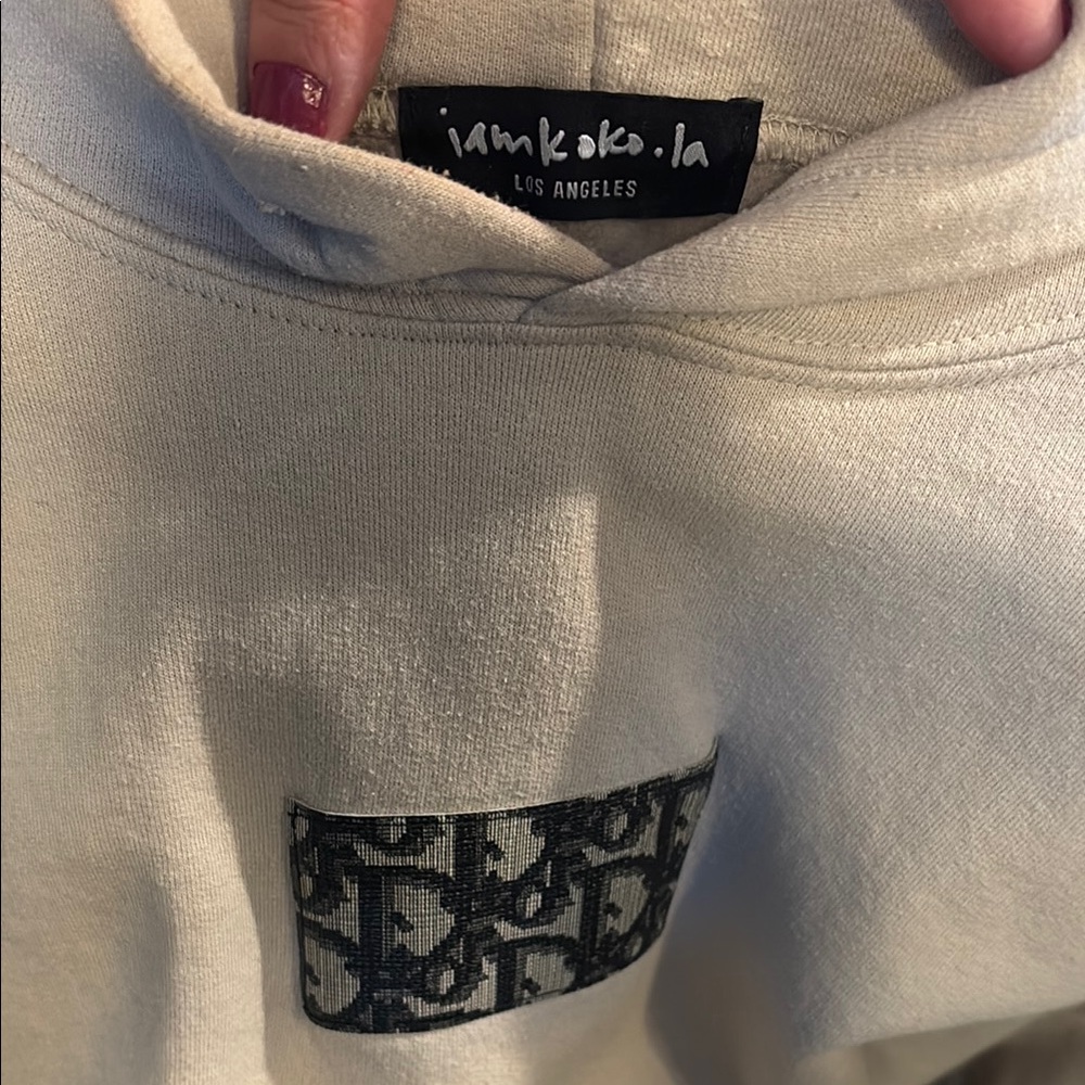 Jamkoko.la Beige Hoodie with Patterned Pocket